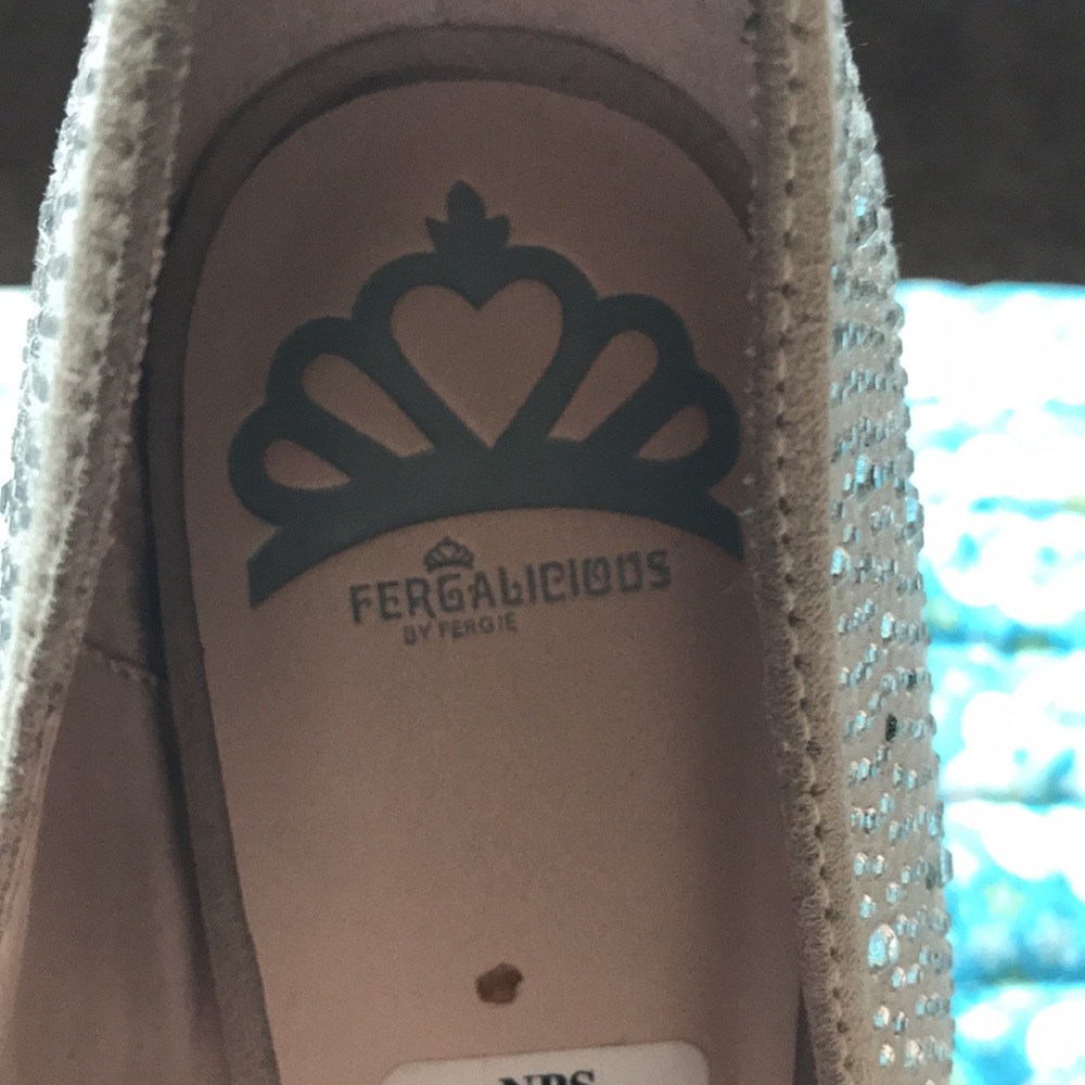 Heels - Picture 4 of 4